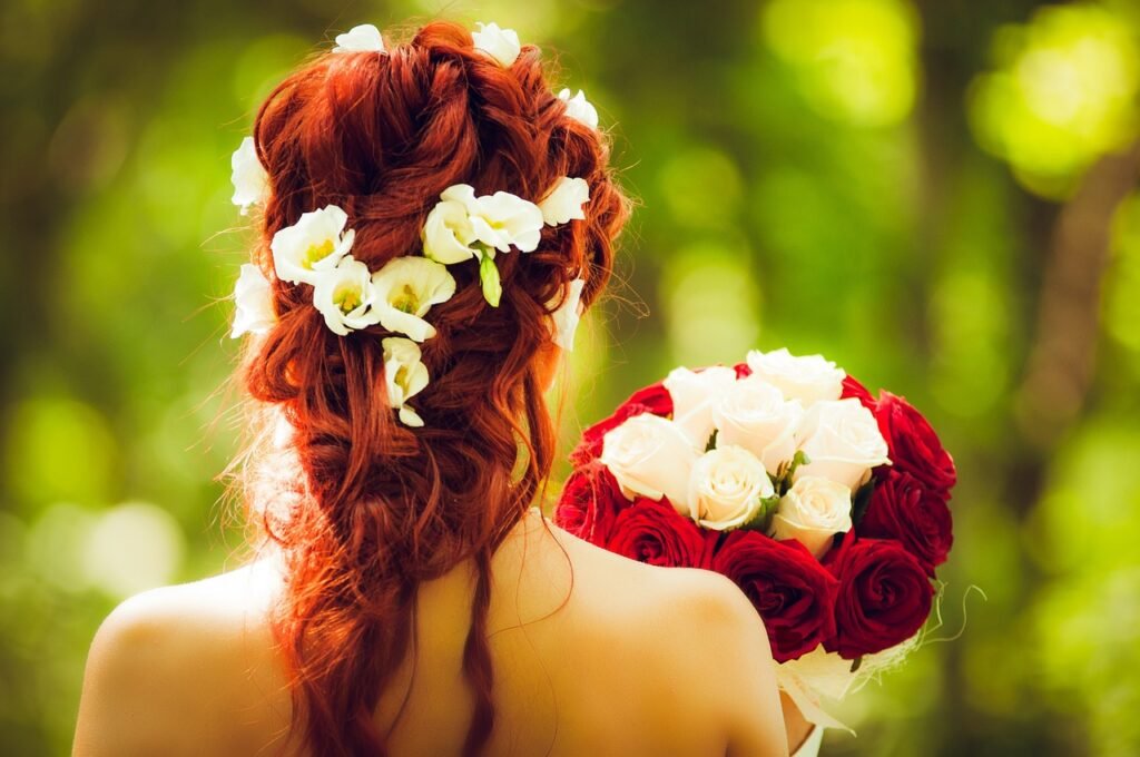 "red, pink daisy bouquet for delivery in Houston."
